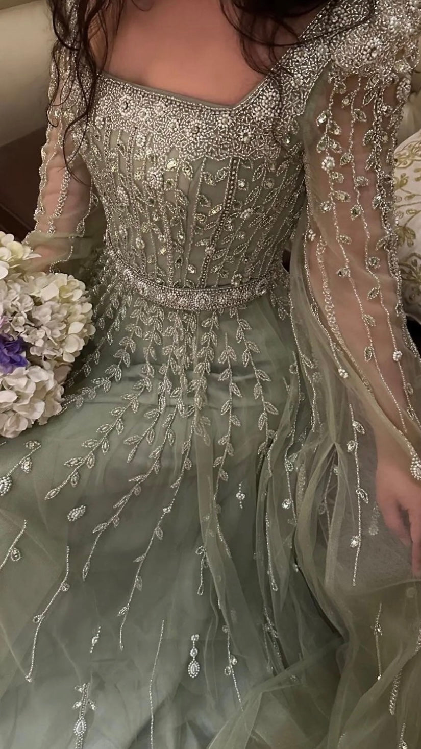 Luxurious evening dress with long sleeves