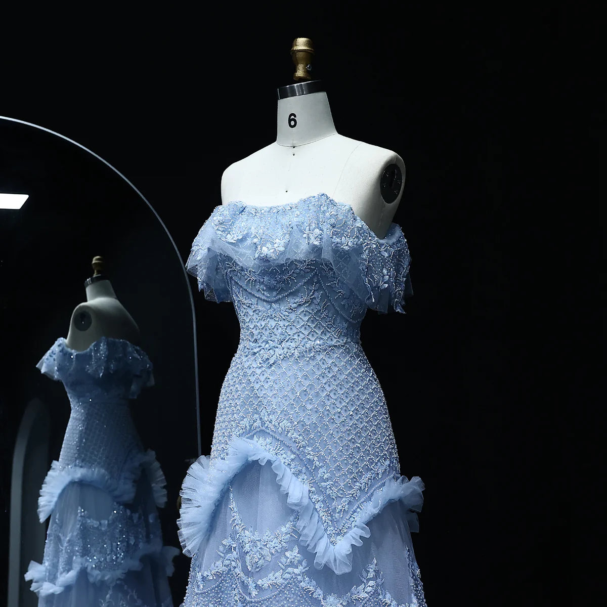 A classy evening dress without shoulders