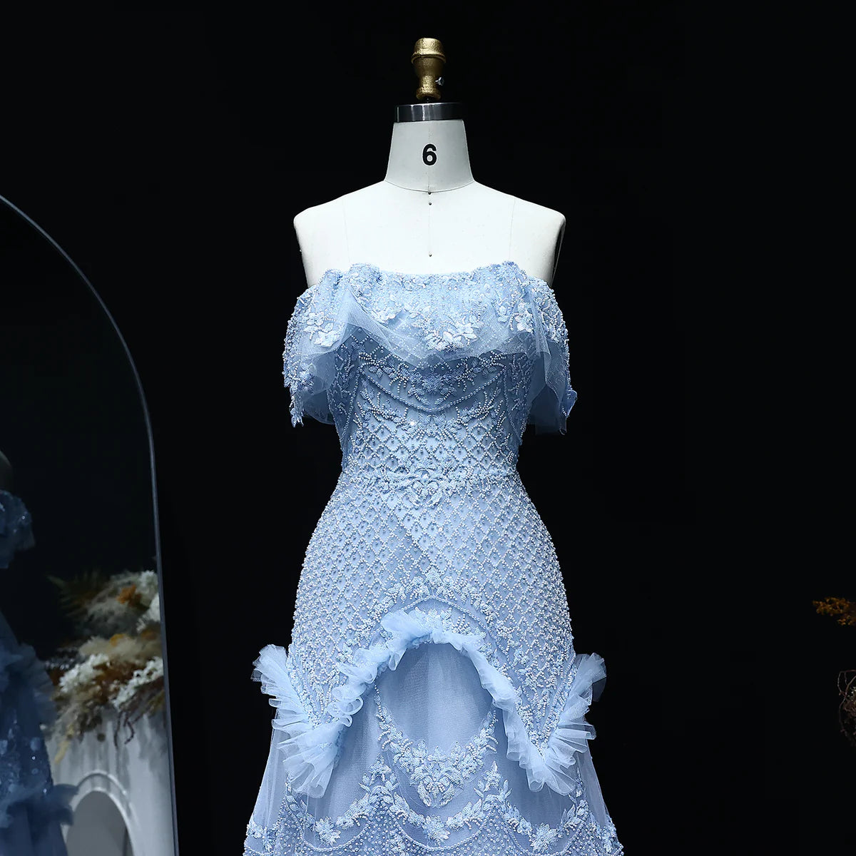 A classy evening dress without shoulders