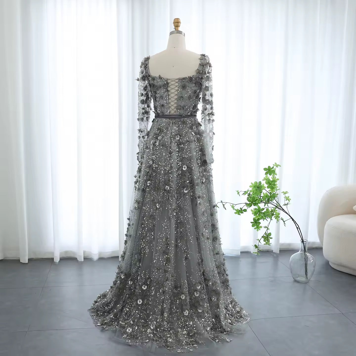 Luxury 3D Flower Long Sleeves Evening Dress