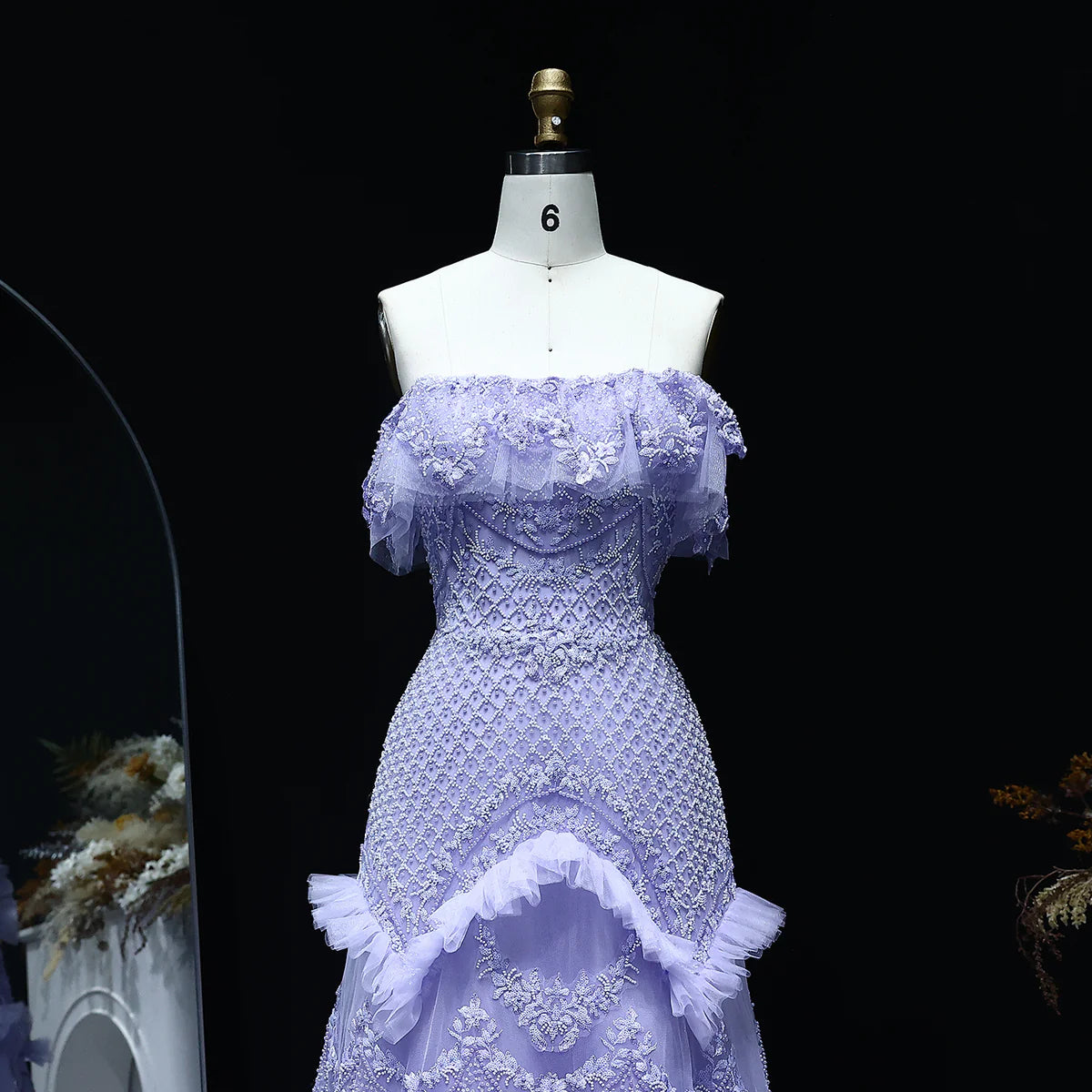 A classy evening dress without shoulders