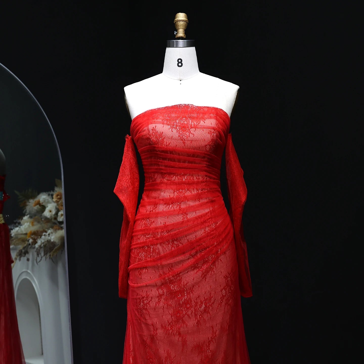 Elegant Red Strapless Lace Evening Dress with Gloves