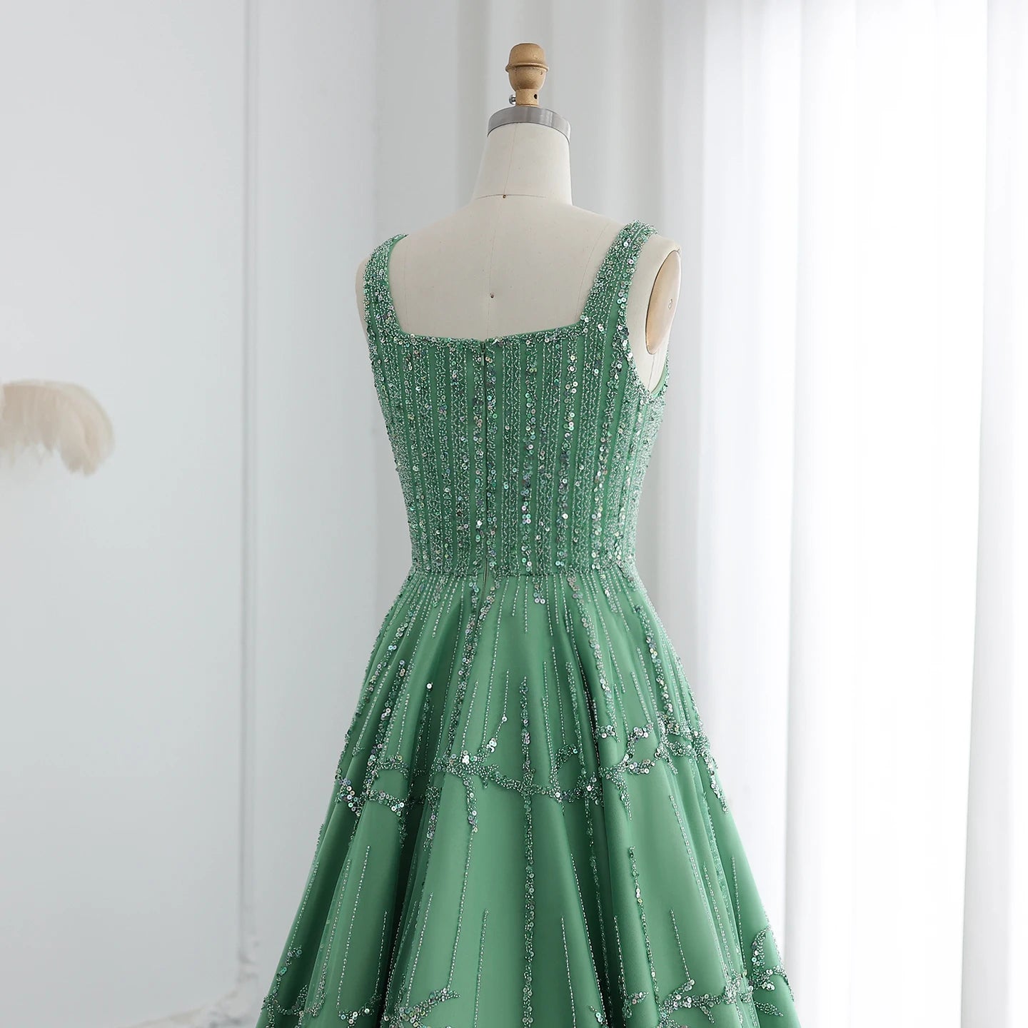Luxury Dubai Beaded Green Evening Dress for Women Wedding Straps /Sqaure Engagement Party Dresses