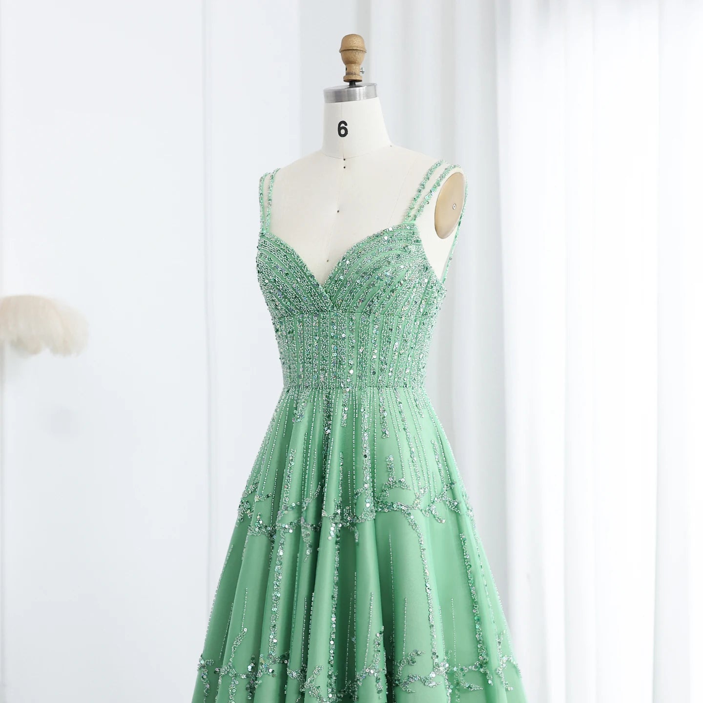 Luxury Dubai Beaded Green Evening Dress for Women Wedding Straps /Sqaure Engagement Party Dresses