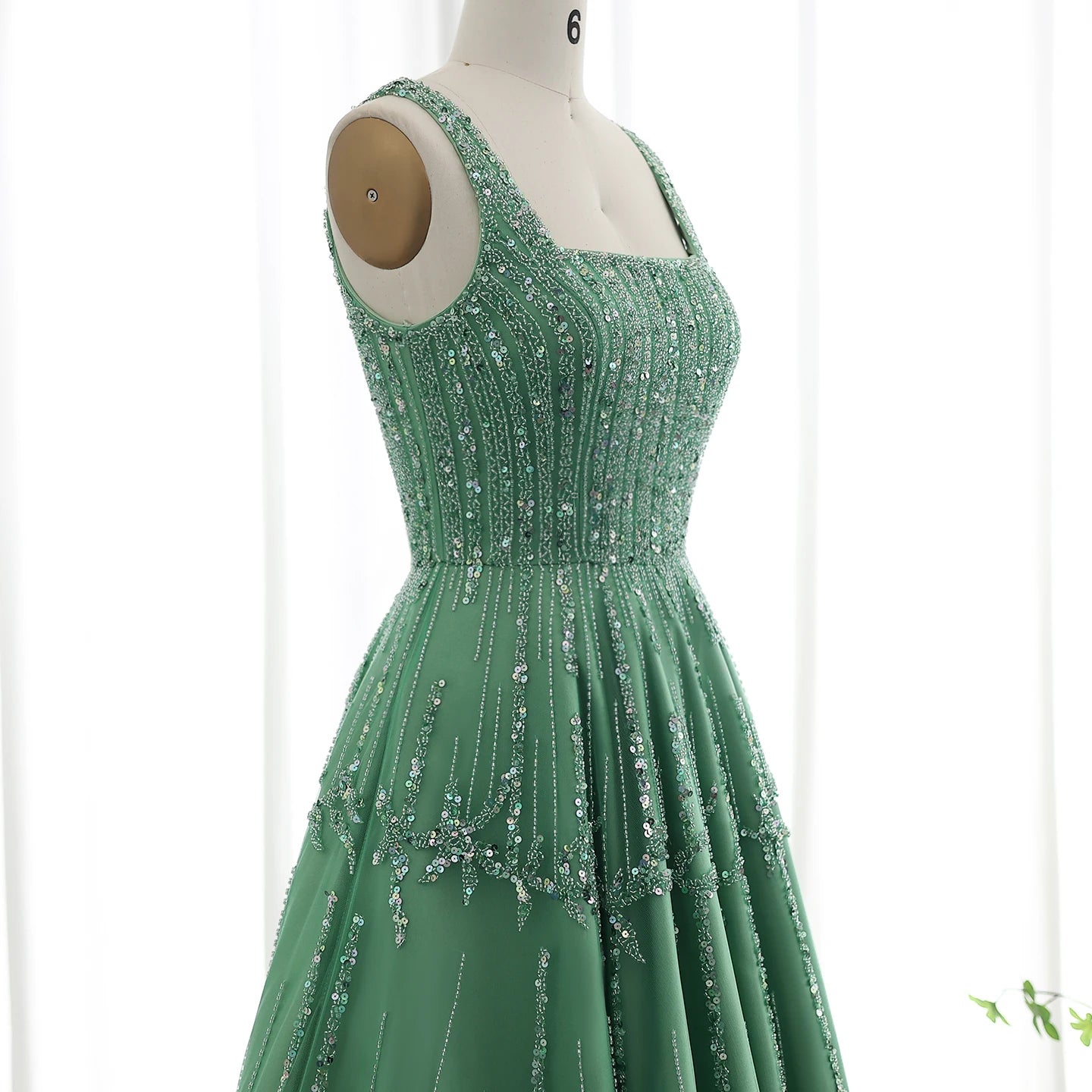 Luxury Dubai Beaded Green Evening Dress for Women Wedding Straps /Sqaure Engagement Party Dresses