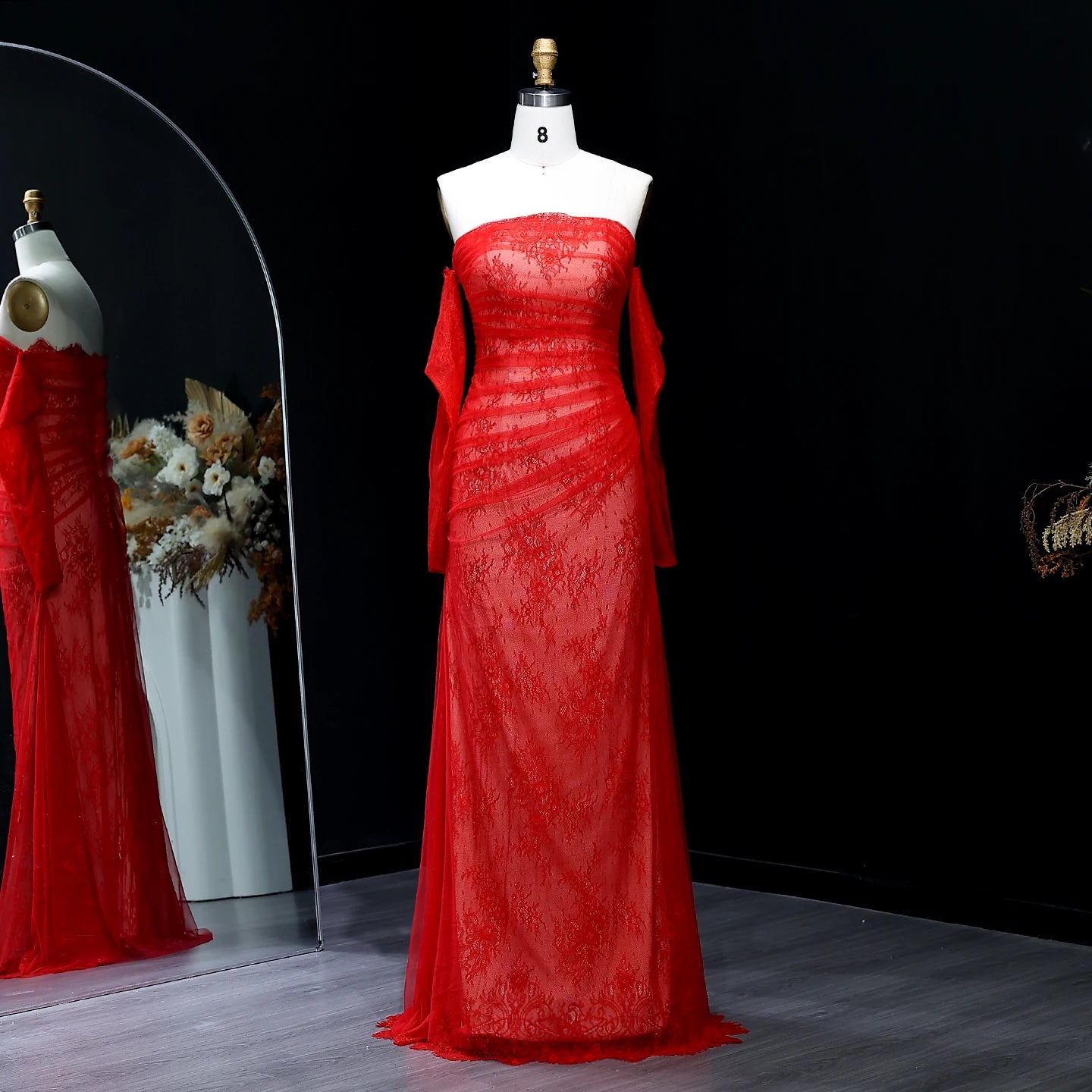 Elegant Red Strapless Lace Evening Dress with Gloves
