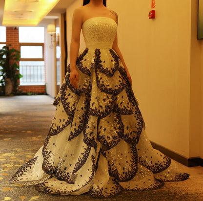 Luxury Black and White Ball Gown Ruffles Evening Dress