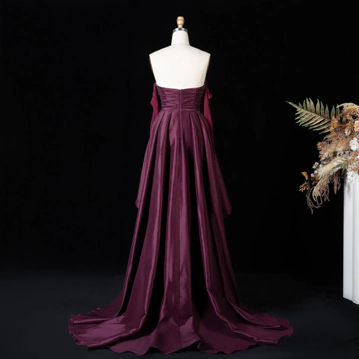 Elegant Contrast Evening Dress with Ruched Beaded Bodice and Statement Train