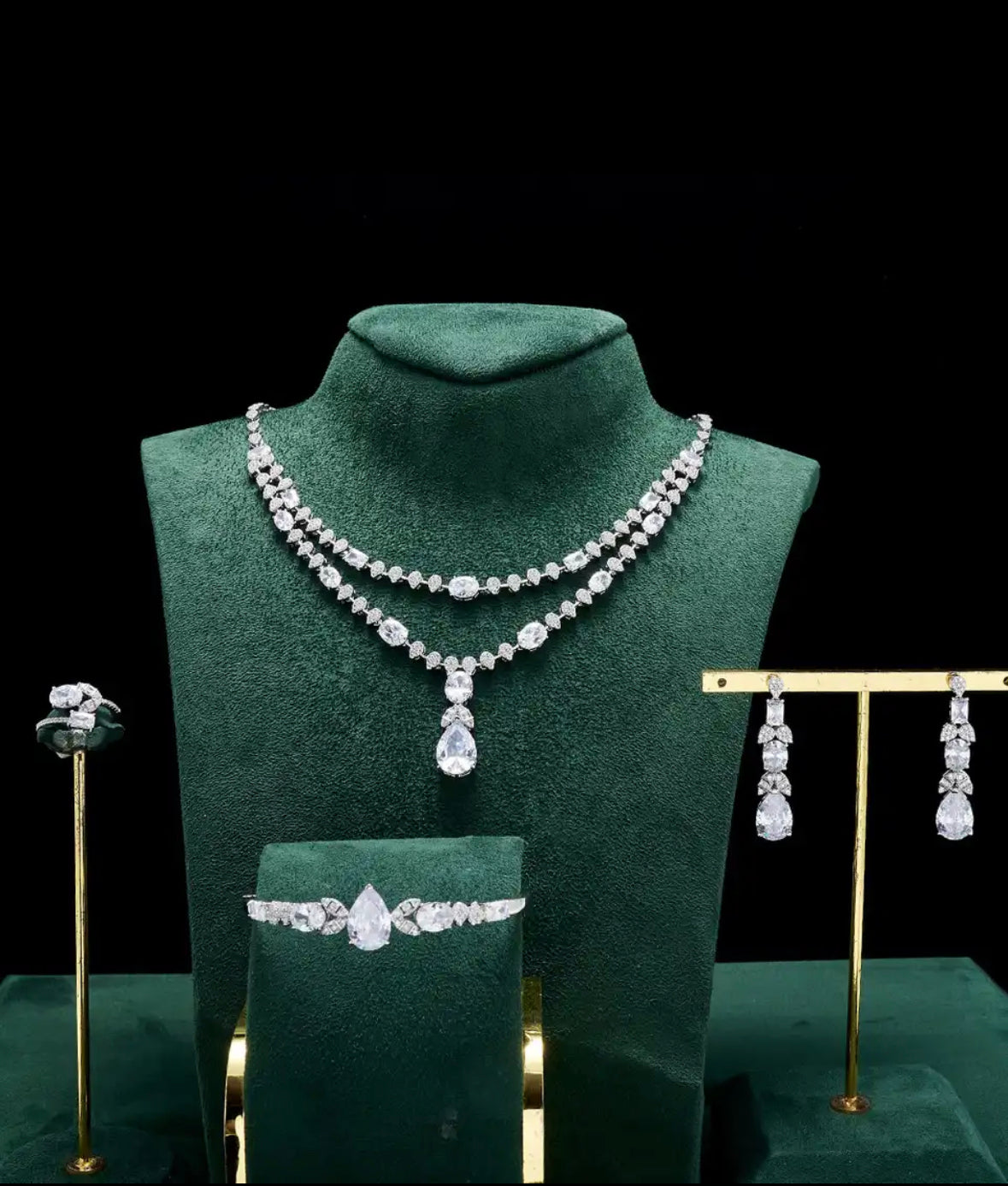 Unique Jewelry Set for Women 4PCS Cubic Zircon