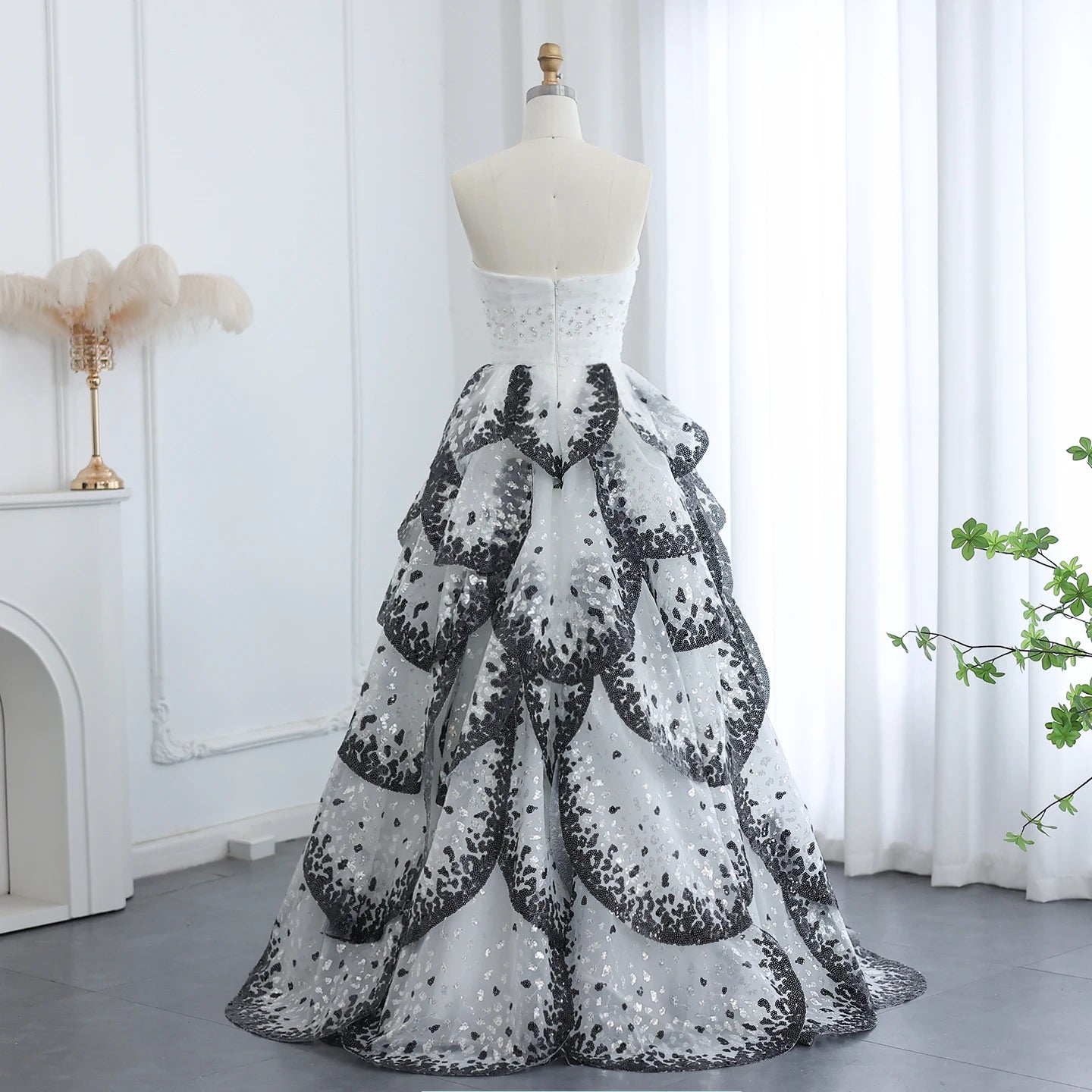 Luxury Black and White Ball Gown Ruffles Evening Dress