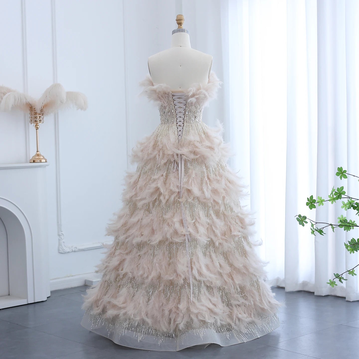 Luxury Feathers Princess Cream Evening Dress